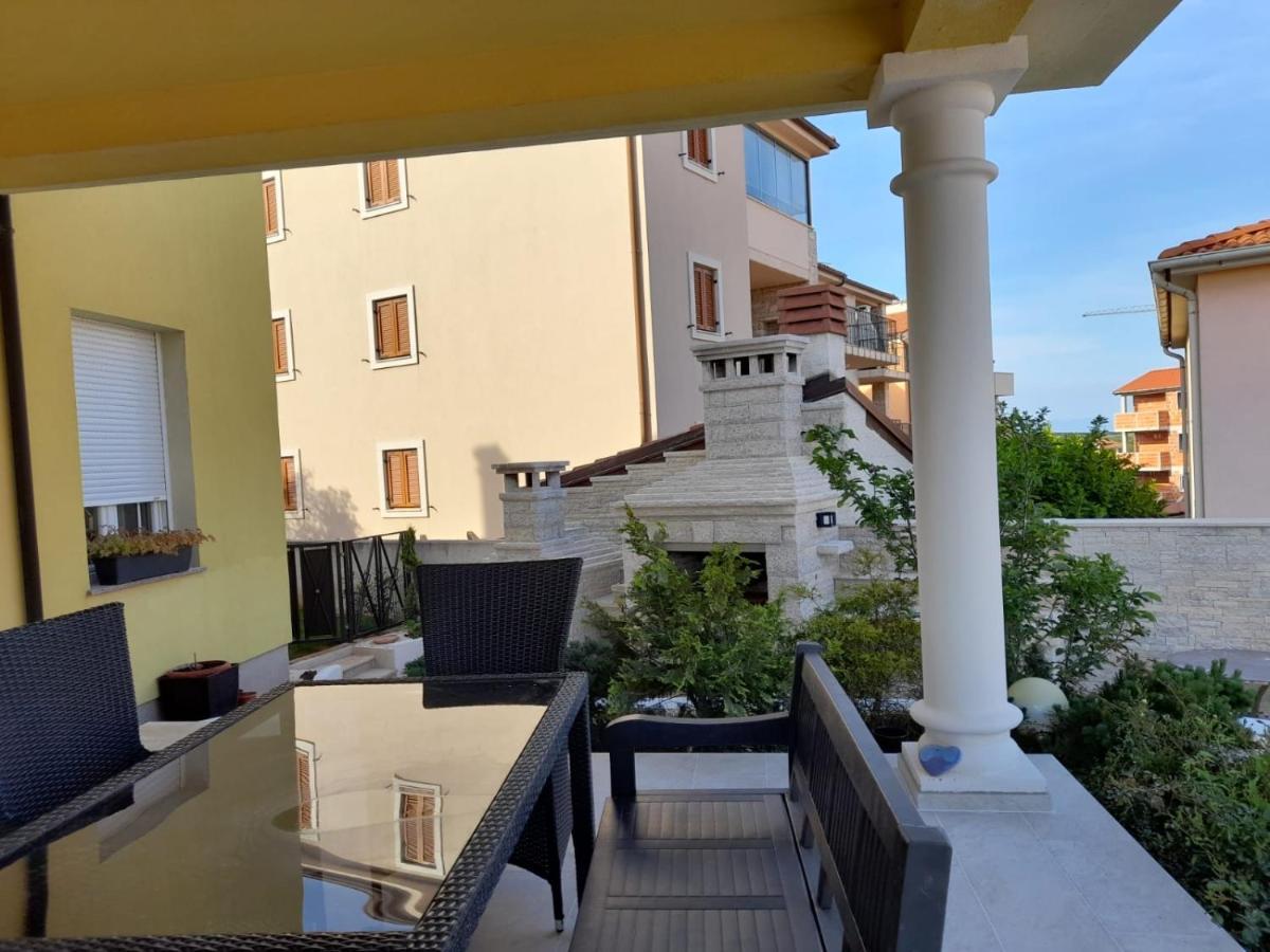 Villa Istriana Liznjan Exterior photo